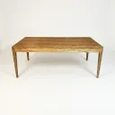 Mesa 4 patas vértices curvos